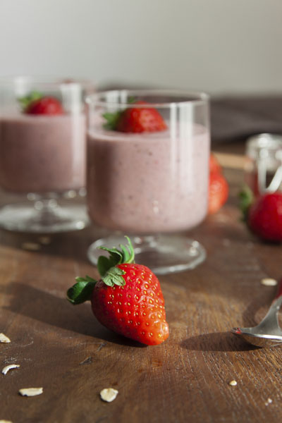 Strawberry Oatmeal Smoothie